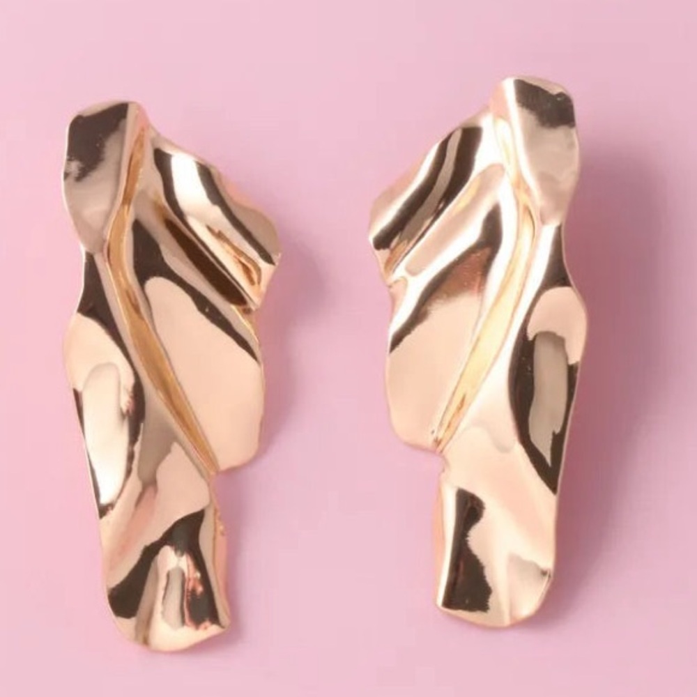 Gold rockstar earrings